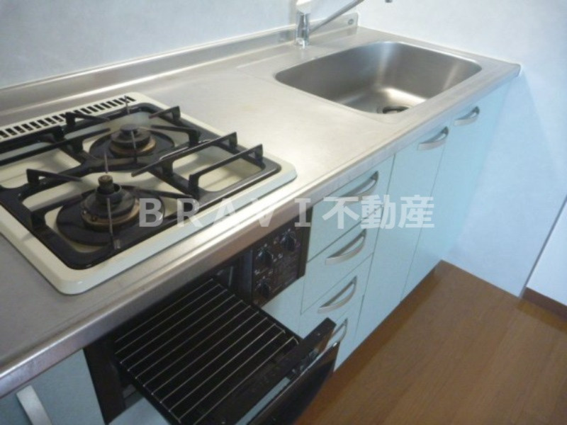 セントアミール南久宝寺　BRAVI不動産のキッチン|【セントアミール南久宝寺】使いやすいキッチンです