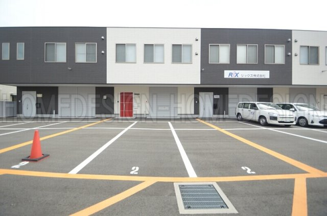 オフィスパレア下曽根Ⅰの駐車場