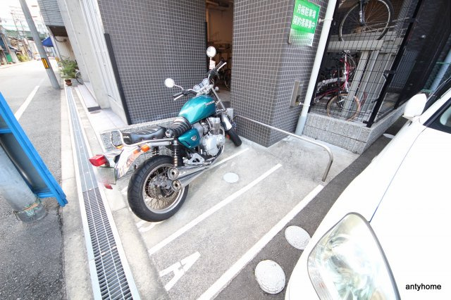 Willdo南森町　仲介手数料無料の駐車場