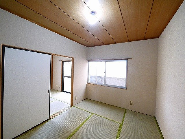 ニュー芝ハイツの和室