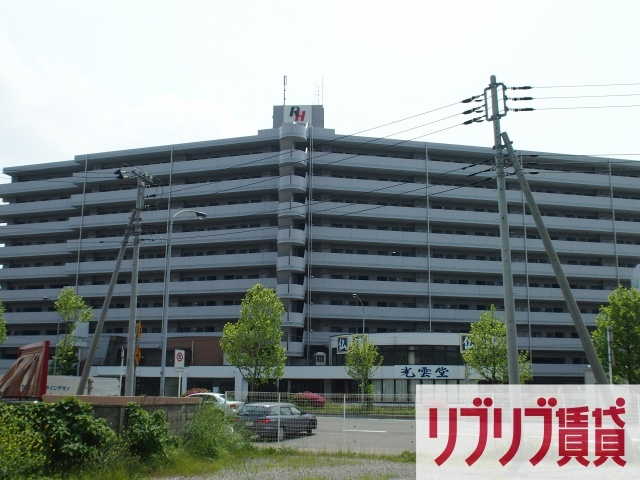 ロイヤルステージ本千葉の外観