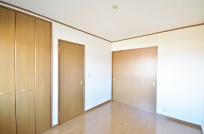 【寝室】 | メゾネット・マリーン