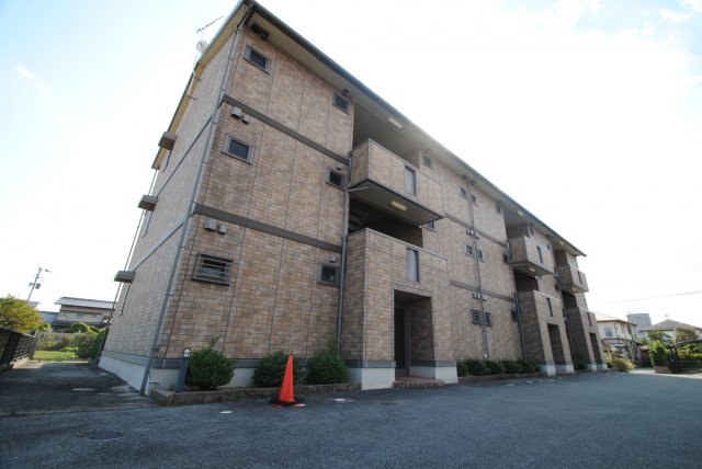 ドミールパークⅡの外観