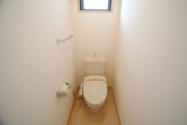 ドミールパークⅡのトイレ|別室（イメージ画像）