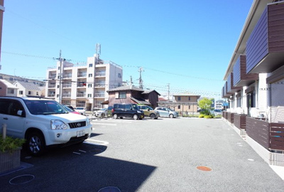 【駐車場】 | カーサヴィオーラ | 駐車場