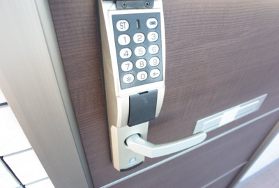 【設備】 | カーサヴィオーラ | 電子ロックキー