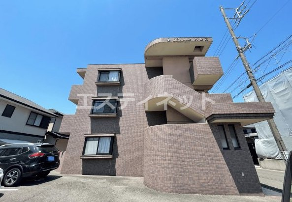 ローレルパレス