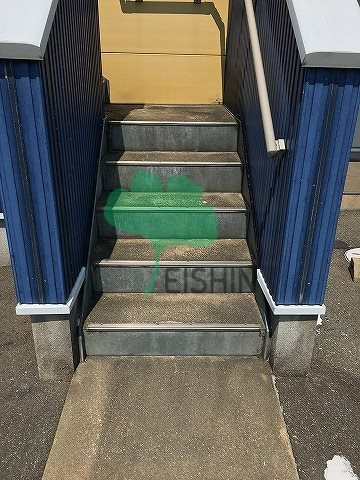 TYシャトレー2のエントランス