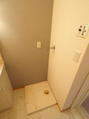 【設備】 | サンフィールドⅣ棟 | 室内洗濯機置場