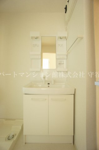 シャン　デ　オールの独立洗面台