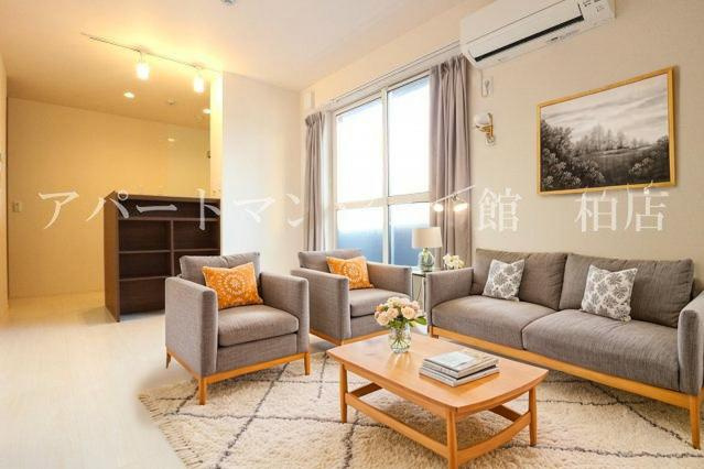 セジュール柏の葉の居間・リビング