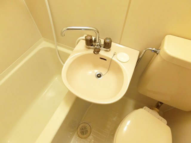 ビレッジ西野の洗面所|同物件別部屋イメージ写真