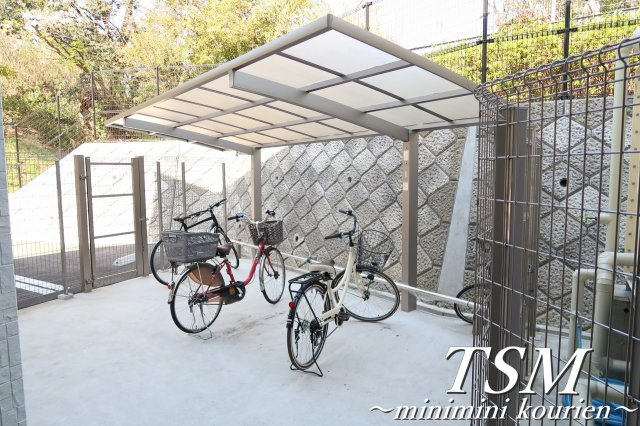 クラウディア香里ヶ丘のその他共用部分|敷地内駐輪場