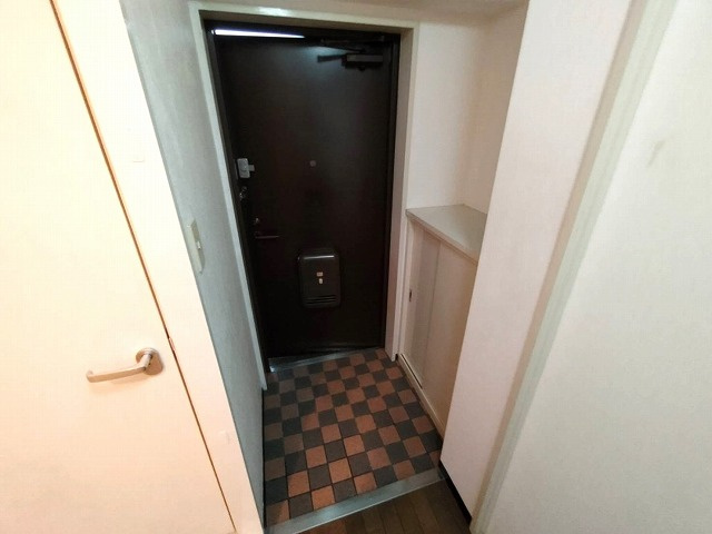 東灘パークランド中町の玄関