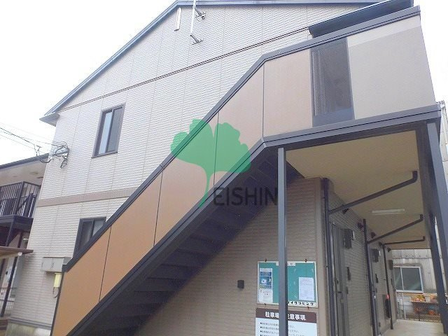 ブロスフラット春住のエントランス