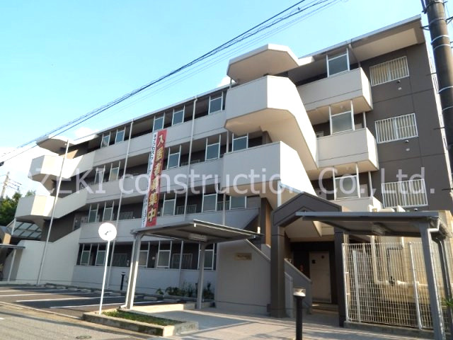 アクシーズグランデ越谷南の外観