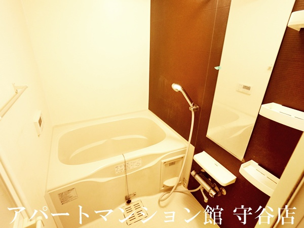 ニコルの浴室