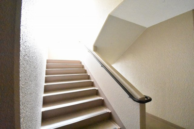 【その他共用部分】 | シンフォニックヒルズふれあいの街4号棟 | 共用部分階段