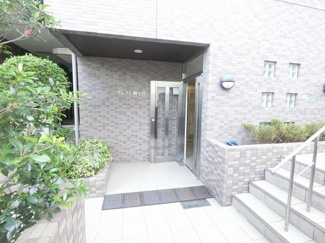 【エントランス】 | 安心のオートロック機能