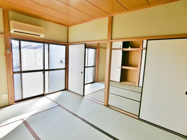 コーポ富田の和室