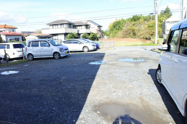 コーポ富田の駐車場