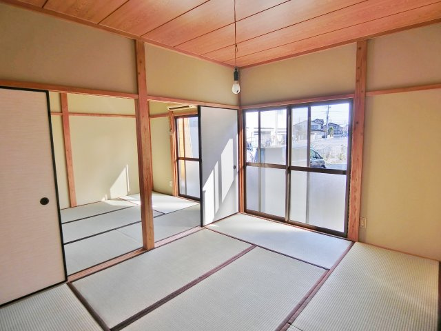 コーポ富田の和室