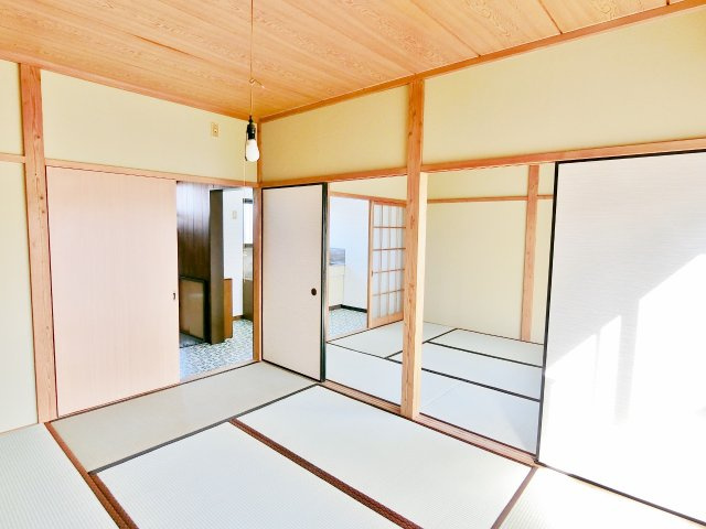 コーポ富田の和室