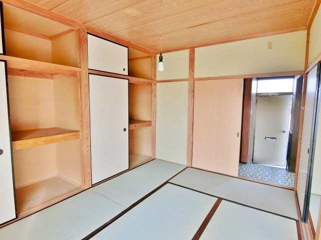コーポ富田の和室