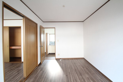 【寝室】 | 茜コーポK | 6帖の洋室です