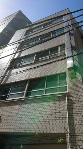 堀内ビルの外観