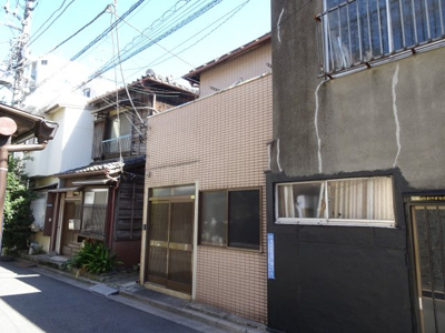 【外観】 | 岡田貸家 | 岡田貸家　閑静な住宅街に佇む戸建て物件！鶯谷駅から徒歩６分・入谷駅から徒歩９分の好立地！