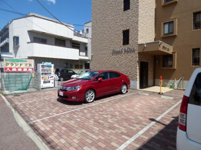 【駐車場】 | グランドミカ