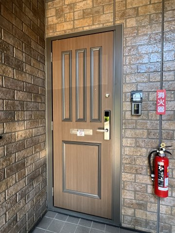 セジュールあいりすAのエントランス|玄関