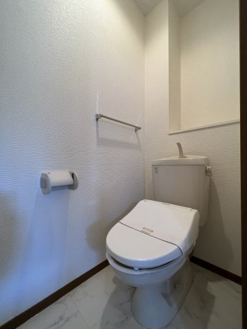 セジュールあいりすAのトイレ|温水シャワートイレ