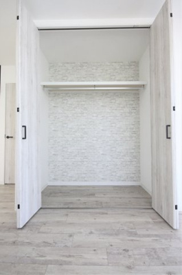 【収納】 | リヴェール | リヴェール　　　リビングにもクローゼットを設置しましたので、余計なお荷物をお部屋に出さずにすみますね♪