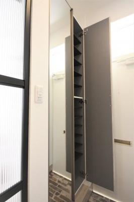 【収納】 | リヴェール | リヴェール　　　天井までのびるシューズボックスを設置しましたので、玄関もスッキリしますよ♪