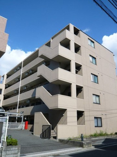 【外観】 | グリーンライン「北山田」駅より徒歩6分！鉄筋コンクリートの5階建てマンションです♪二沿線利用可能で通勤通学はもちろん、お買い物やお出かけにもGood☆