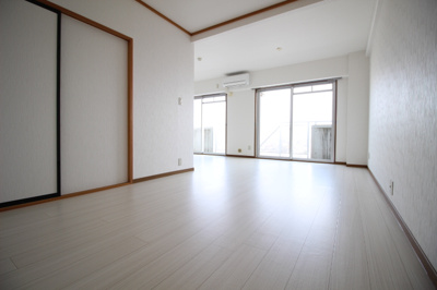 【居間・リビング】 | グランメゾン福成