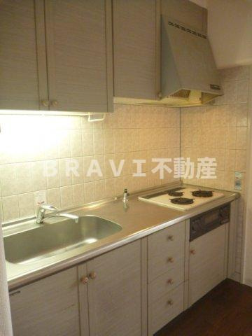 ベルンガーデン東平　BRAVI不動産のキッチン|お料理しやすいキッチンです