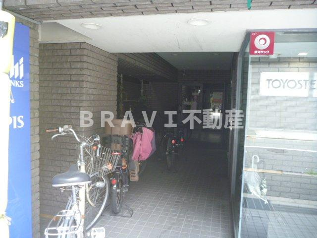 ベルンガーデン東平　BRAVI不動産のエントランス|エントランスです
