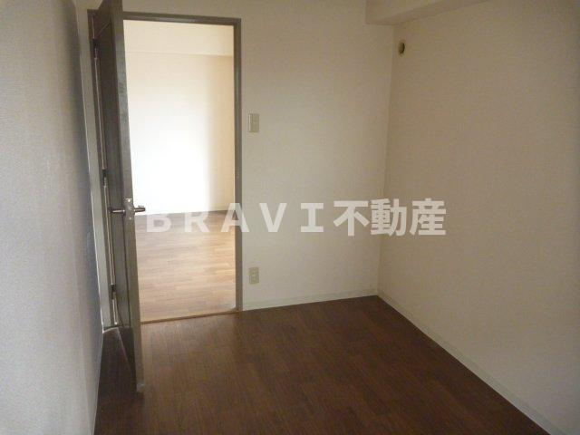 ベルンガーデン東平　BRAVI不動産の洋室|スタンダードな洋室です