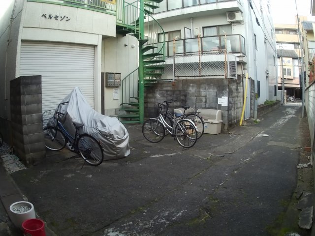 ◆オーナーチェンジ◆駅徒歩６分◆スーパー・銀行・総合病院徒歩９分◆収益マンション◆左京区吉田泉殿町のその他|駐輪場