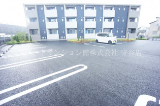 【駐車場】