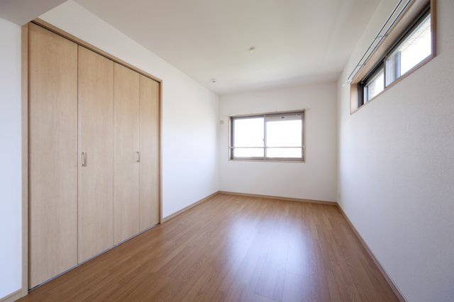 MTスクエアの洋室