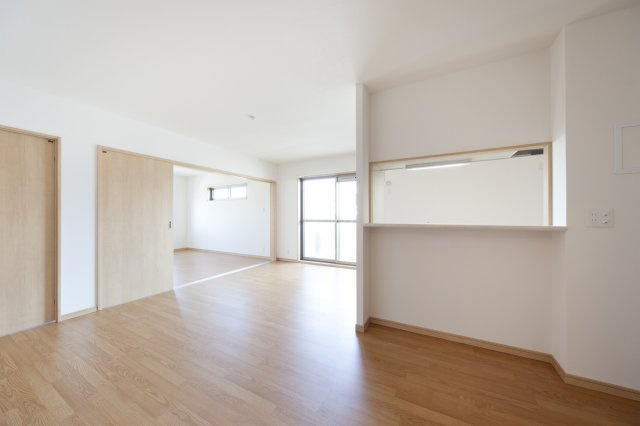 MTスクエアの居間・リビング