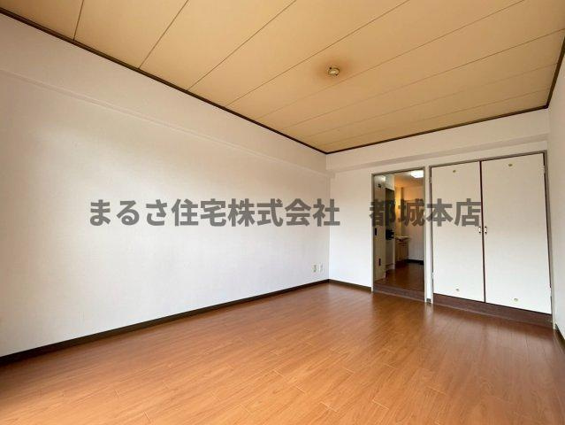 サンライズ都北の居間・リビング