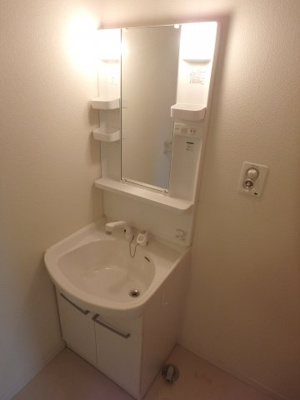 【独立洗面台】 | マミール伊伝居