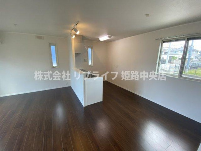 【居間・リビング】 | 阿保乙戸建