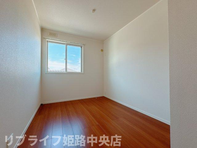 【洋室】 | 阿保乙戸建