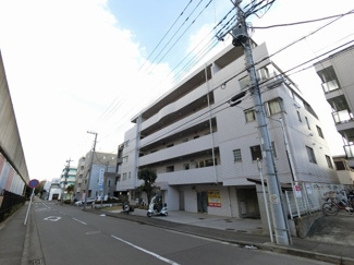 【外観】 | 横浜市営地下鉄ブルーライン「仲町台」駅徒歩12分、「センター南」駅徒歩15分の2駅利用可能と好立地！